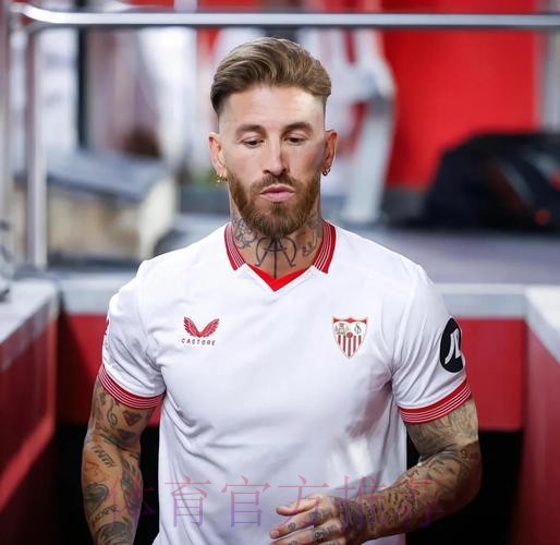 水爷踩人逃点 专家称应判罚 毕包大将:皇马被保送! 水爷踩人逃点 专家称应判罚 毕包大将:皇马被保送!