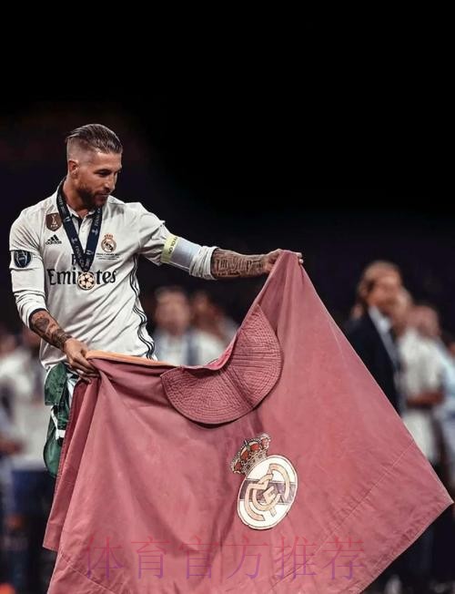 水爷踩人逃点 专家称应判罚 毕包大将:皇马被保送! 水爷踩人逃点 专家称应判罚 毕包大将:皇马被保送!